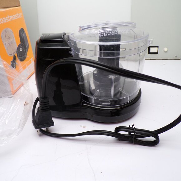 Toastmaster Mini Electric Food Chopper - Picture 4 of 10